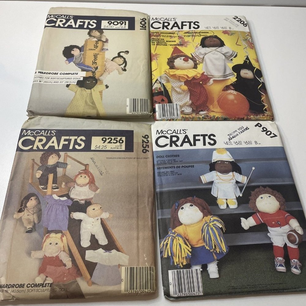 4 Vintage McCall's Patterns Doll Clothes 9256,  P907, 9091,‎ 2206 Uncut G59